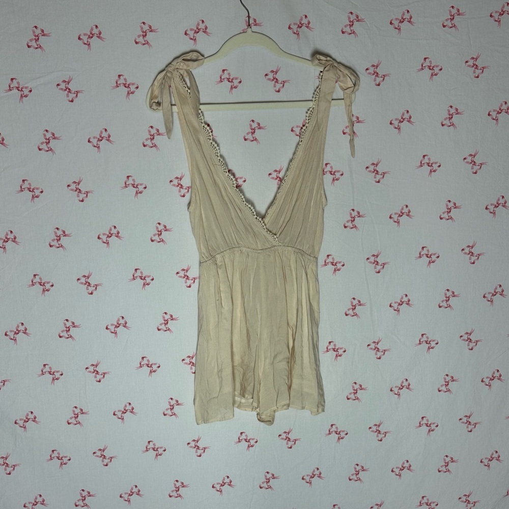 La Hearts Cream Chemise with Lace Trim